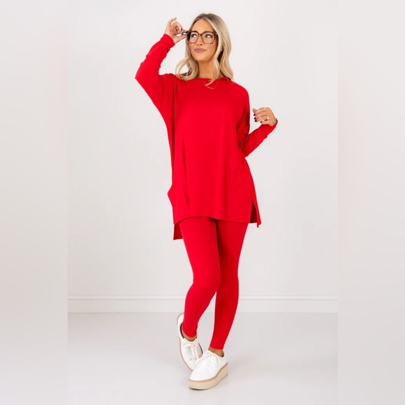Zenana Outfitters Tops - Zenana lounge all day crew long sleeve brushed microfiber set ruby small